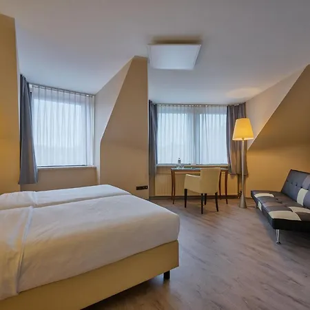 ホテル Cityhotel Kaiser Karl 3*
